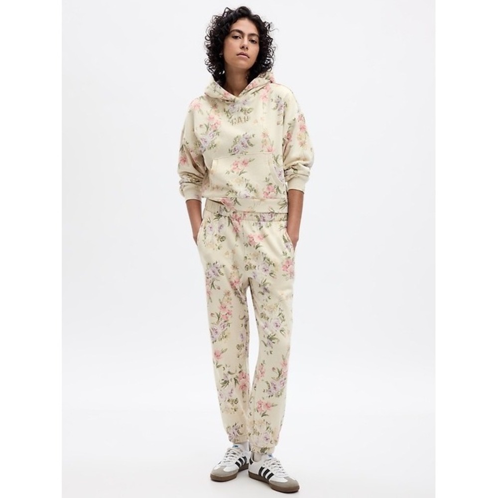 Gap x Loveshackfancy Hoodie in Cream Floral Size XL